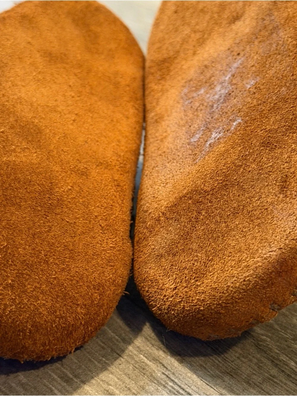 Minnetonka Toddler Size 5 Leather Suede Moccasins with Fringe and Tie Brown